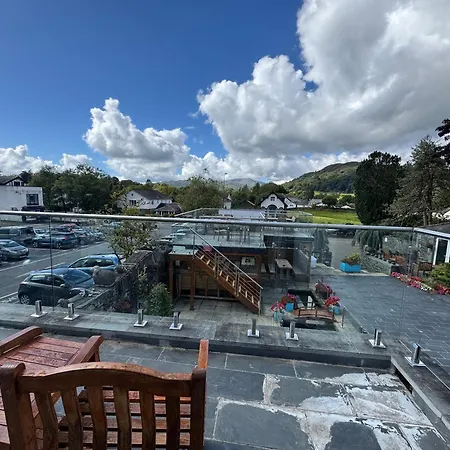 Waterhead & - Parking Available Onsite