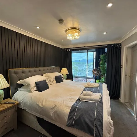 Waterhead & - Parking Available Onsite Ξενοδοχείο