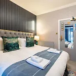 Waterhead & - Parking Available Onsite 3* 앰블사이드