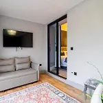 Waterhead & - Parking Available Onsite 3*