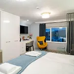 호텔 Waterhead & - Parking Available Onsite 3*