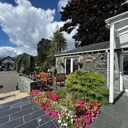 Waterhead & - Parking Available Onsite