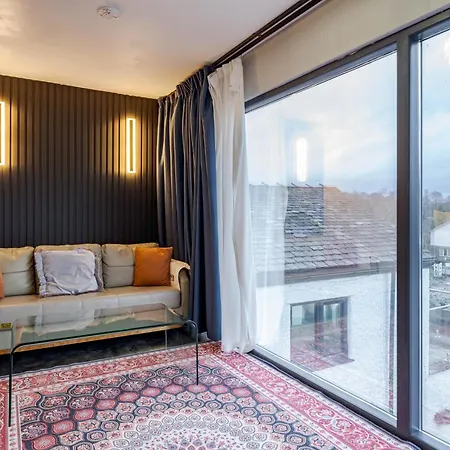 Waterhead & - Parking And Light Breakfast Hotel