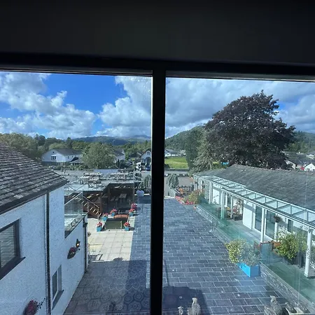 Waterhead & - Parking Available Onsite Эмблсайд